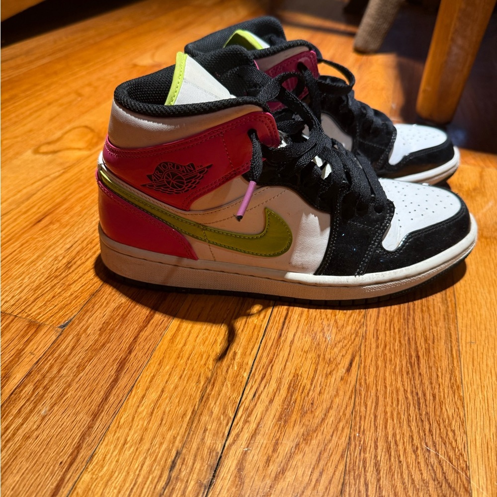 Kids High-Top Sneakers - Black, White, Pink, Green